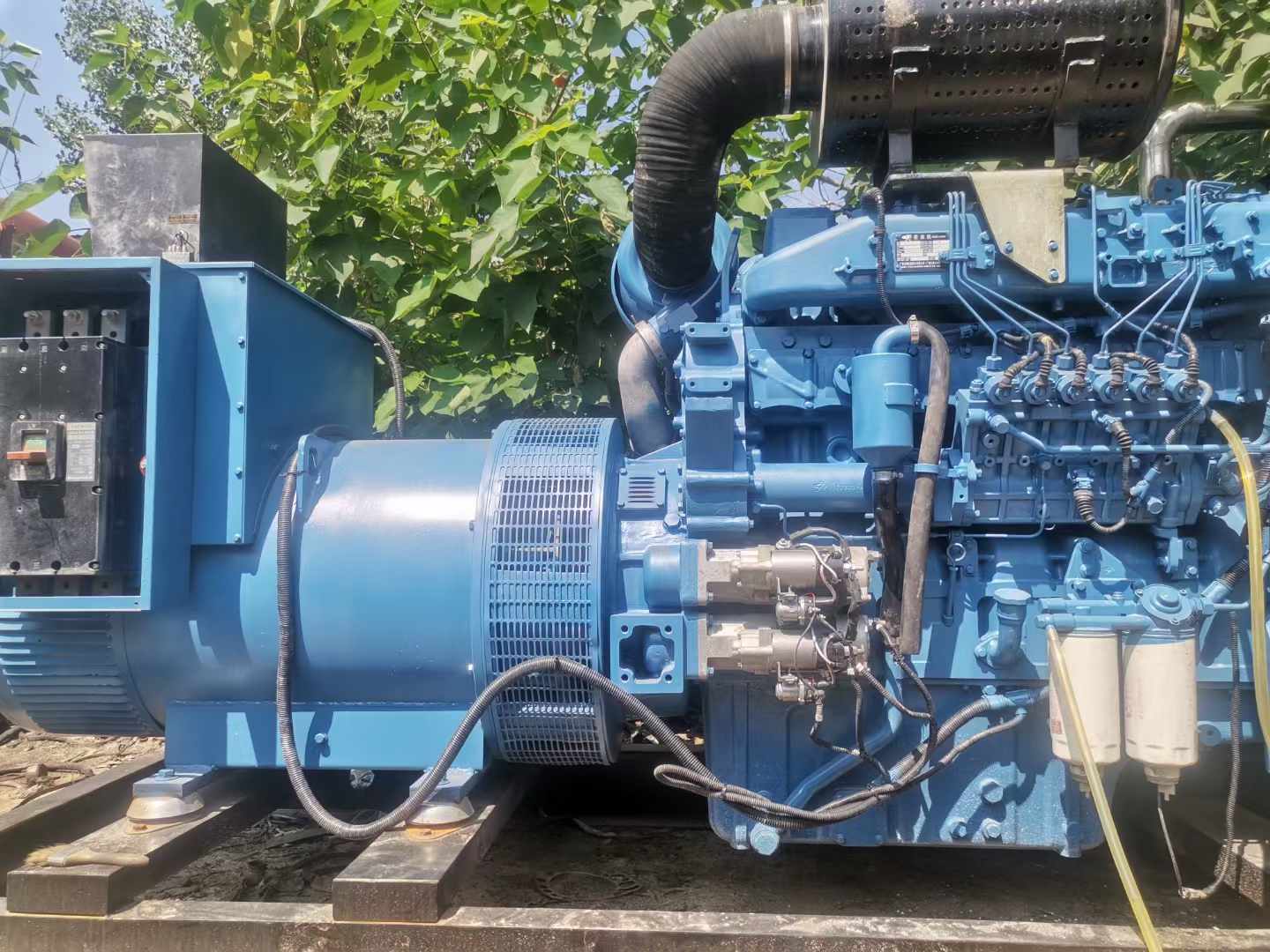名山详细说明降低 800kW 柴油发电机输出电流波动的方法